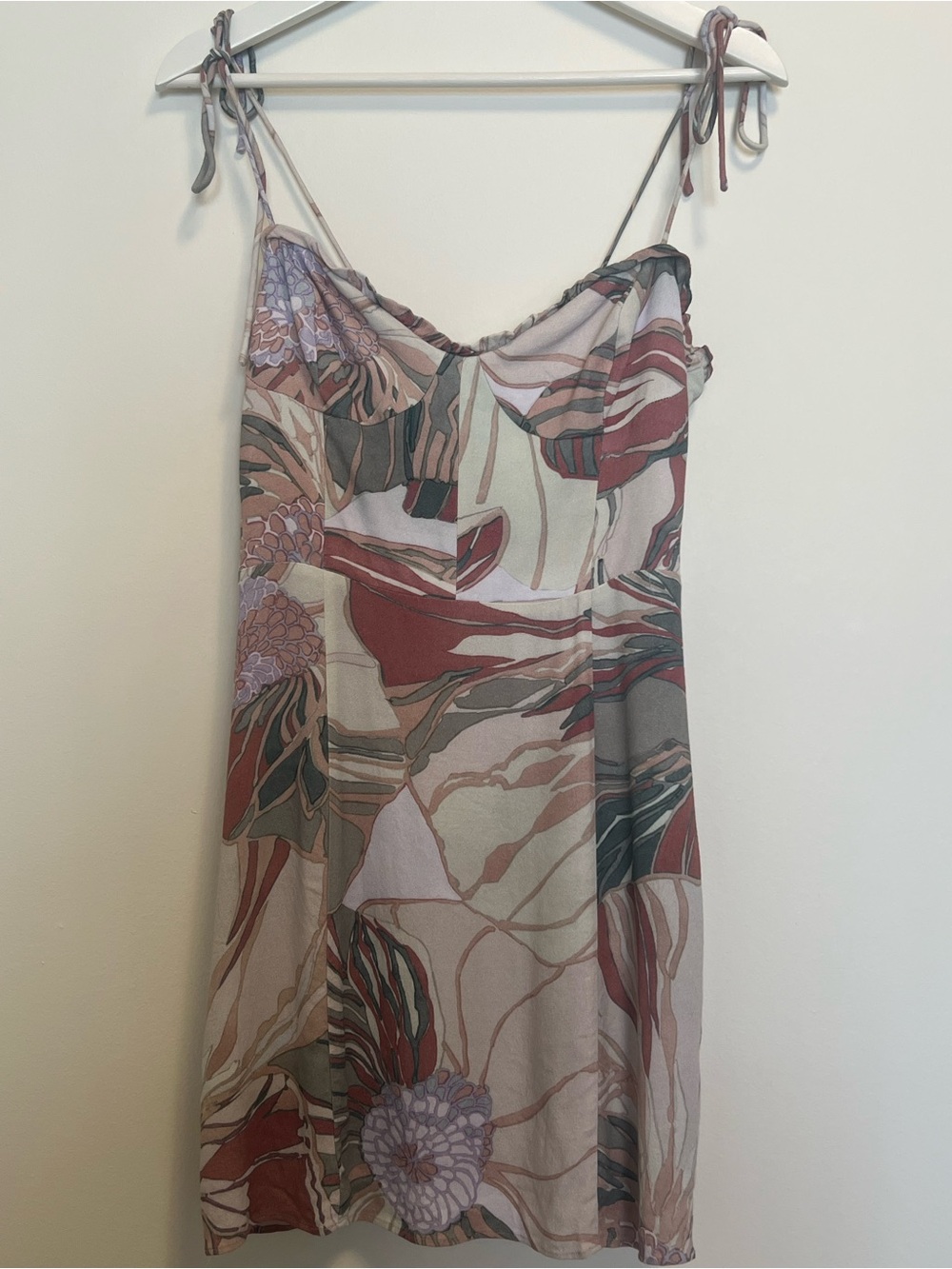 Wilfred Aritzia Dusty Rose & Sage Floral Tie-Shoulder Slip